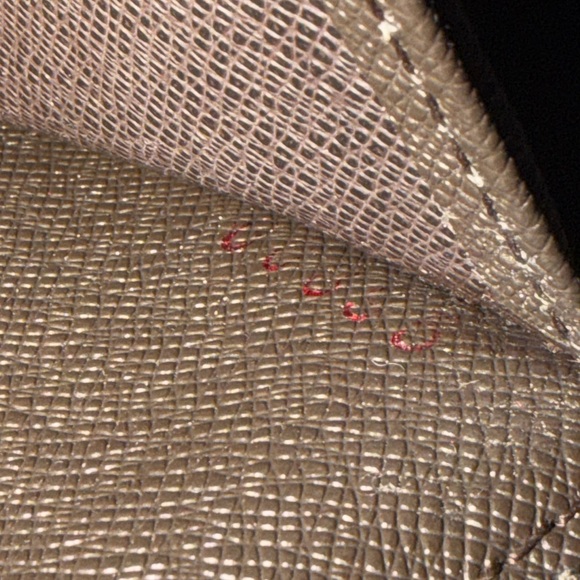 Pre owned LV wallets and Luggage tag - Picture 11 of 12